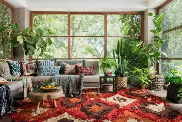 70s Home Decor: How to Bring Retro Style Into Your Home